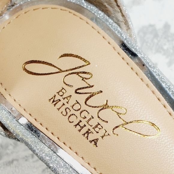 New Badgley Mischka Raleigh Silver Ankle Strap Pointed Toe Heels C207 - Picture 10 of 13